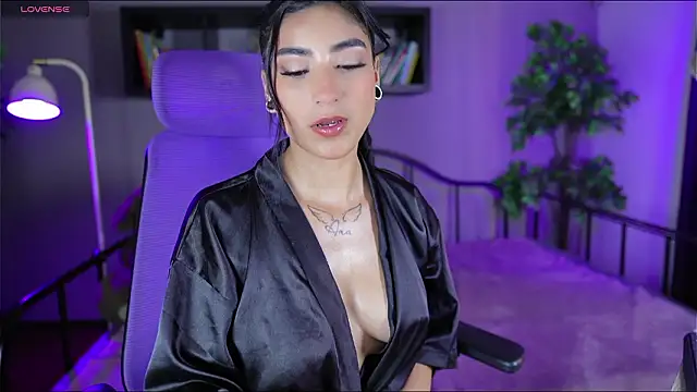 Emma and Issac online show from 28, 2, 2026