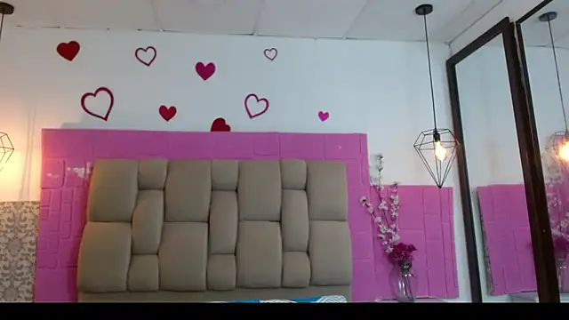 Damary Leon online show from 12, 3, 2026