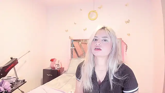 Ella Lenox online show from 3, 12, 2025