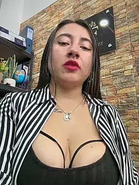 Snapshot of AMATISTA__16 chatting on 28, 7, 2026 AMATISTA 16 online show from 28, 7, 2026