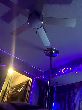 Triggerhappycj100 online show from 31, 10, 2025