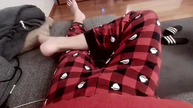 cucciolotto76 online show from 17, 12, 2025