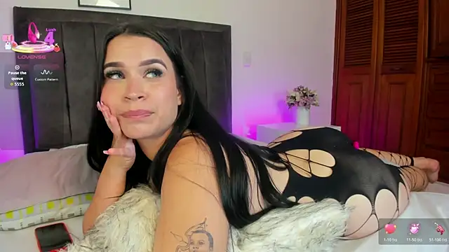 Snapshot of ashlye_white chatting on 28, 4, 2026 ashlye white online show from 28, 4, 2026