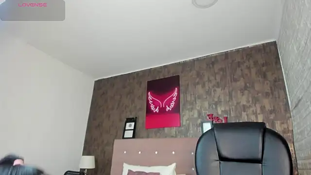 marian  stone online show from 20, 10, 2025