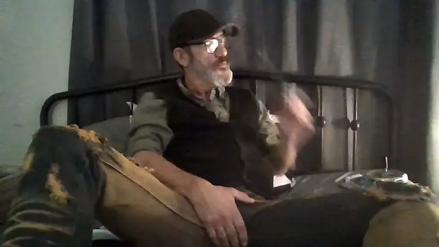 Snapshot of FoxnMouse chatting on 5, 10, 2025 FoxnMouse online show from 5, 10, 2025