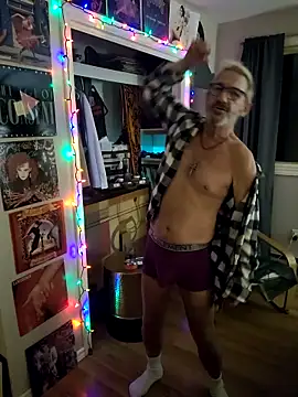 FoxnMouse online show from 18, 12, 2025