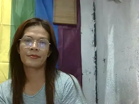 juicycum069 online show from 27, 5, 2026