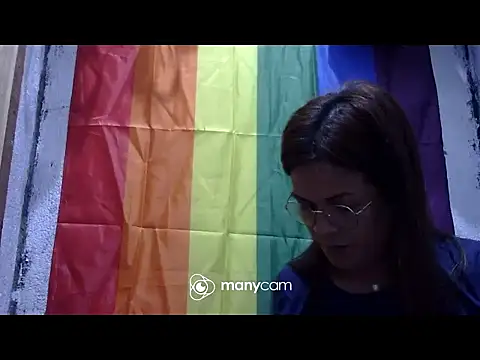 juicycum069 online show from 15, 2, 2026