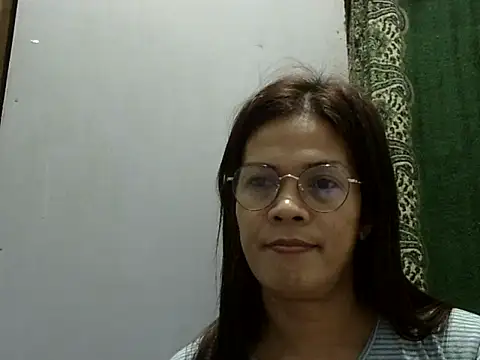 juicycum069 online show from 17, 10, 2025