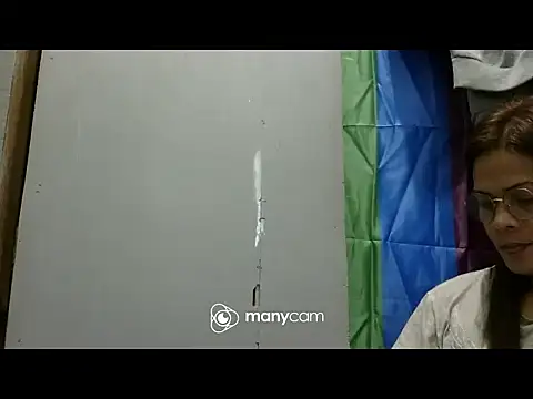 juicycum069 online show from 9, 1, 2026