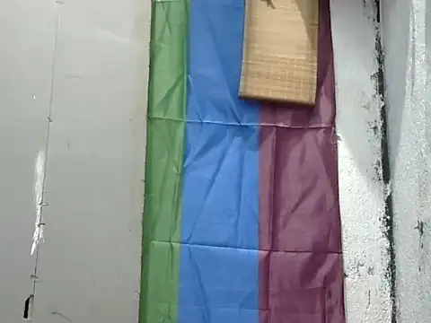 juicycum069 online show from 8, 4, 2026