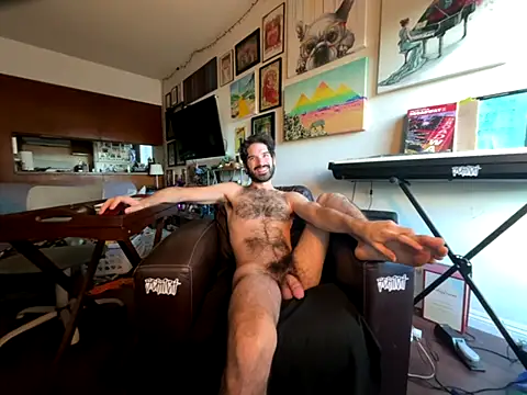 Snapshot of Pupscritch chatting on 7, 10, 2025 Pupscritch online show from 7, 10, 2025