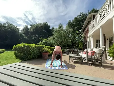 Pupscritch online show from 2, 4, 2026