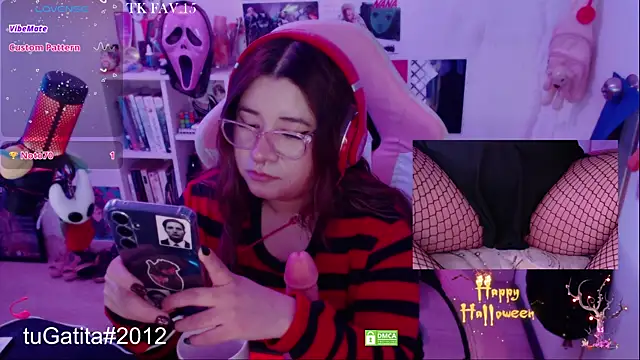 Pink girl0n online show from 2, 11, 2025