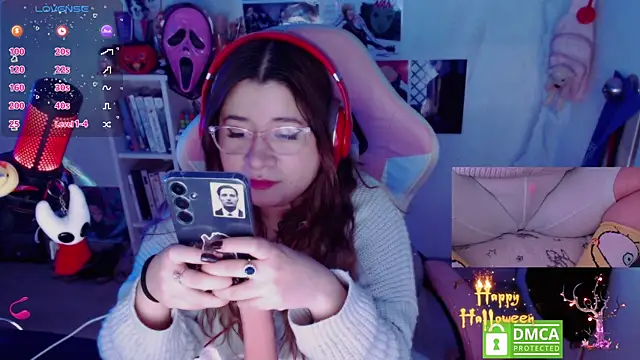 Pink girl0n online show from 4, 11, 2025