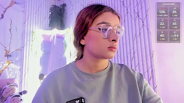 Naomy tay1 online show from 11, 4, 2026