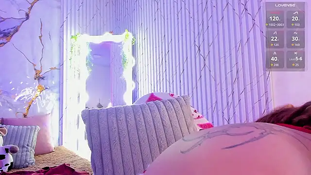 Naomy tay1 online show from 27, 3, 2026