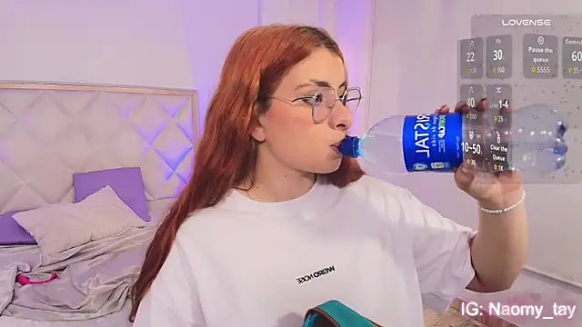 Naomy tay1 online show from 18, 10, 2025