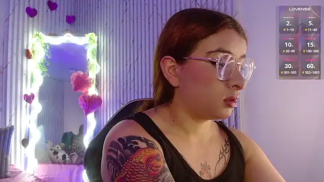 Naomy tay1 online show from 28, 2, 2026