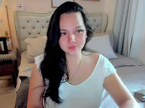 SweetHoney369 online show from 5, 3, 2026