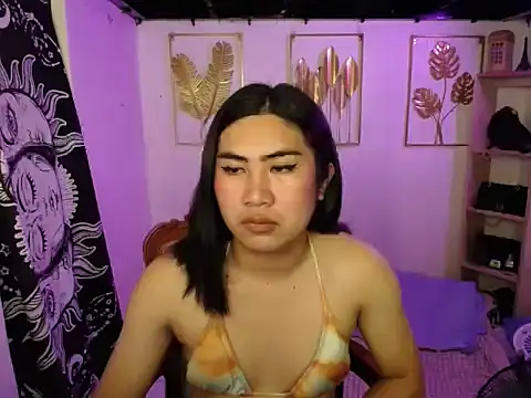 Snapshot of MADONA_HILTON chatting on 17, 6, 2026 MADONA HILTON online show from 17, 6, 2026