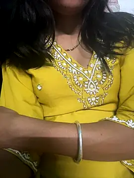 Snapshot of modelnishu chatting on 25, 10, 2025 modelnishu online show from 25, 10, 2025