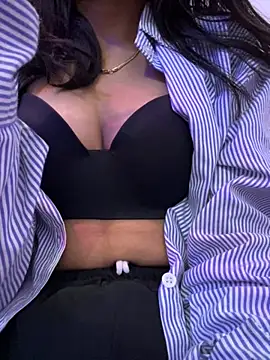 Snapshot of modelnishu chatting on 27, 10, 2025 modelnishu online show from 27, 10, 2025