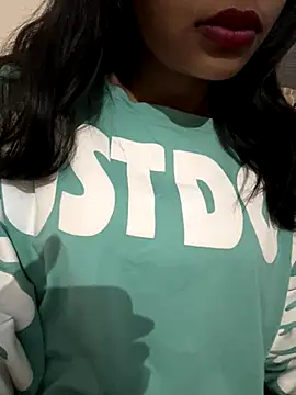 Snapshot of modelnishu chatting on 17, 11, 2025 modelnishu online show from 17, 11, 2025