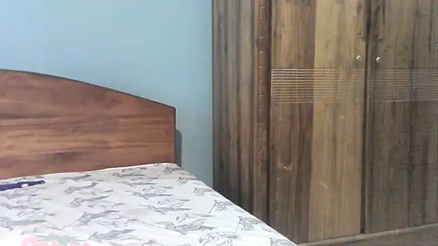 LoveTrainX online show from 12, 3, 2026