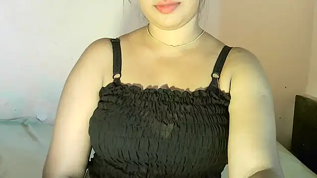 LoveTrainX online show from 4, 11, 2025