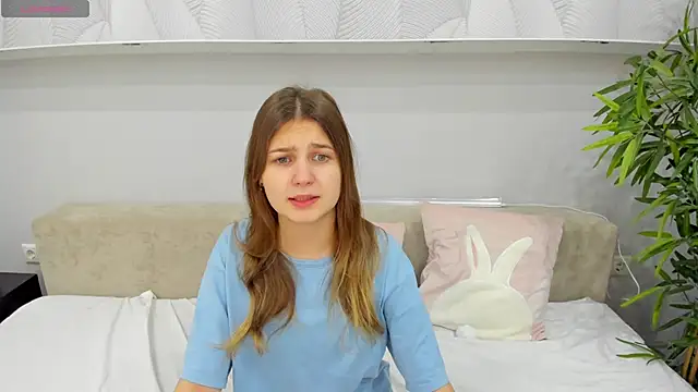 Elle Ellise online show from 8, 10, 2025