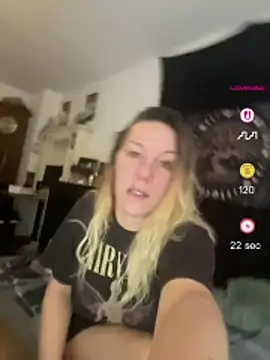 Snapshot of Sidney_Rockz chatting on 1, 7, 2026 Sidney Rockz online show from 1, 7, 2026