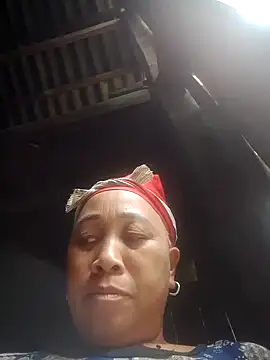 Mamapm20 online show from 4, 10, 2025