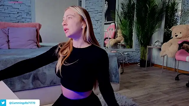 Reina Cummings online show from 12, 2, 2026