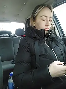 Reina Cummings online show from 19, 1, 2026