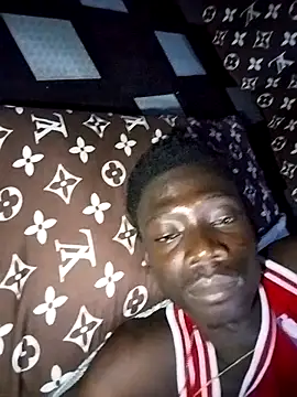 Snapshot of azomedo chatting on 5, 5, 2026 azomedo online show from 5, 5, 2026