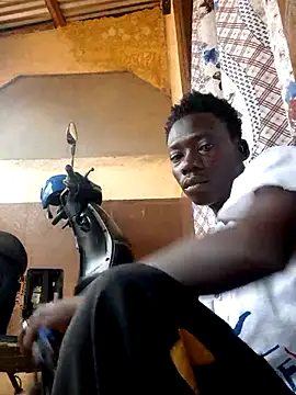 Snapshot of azomedo chatting on 10, 4, 2026 azomedo online show from 10, 4, 2026