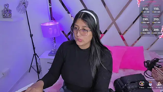 megann  up online show from 16, 11, 2025