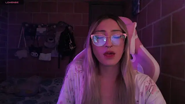 Andrea camilaaa online show from 10, 7, 2026