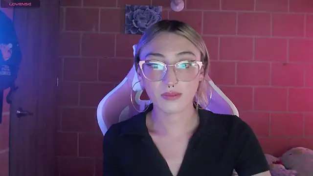 Andrea camilaaa online show from 9, 4, 2026