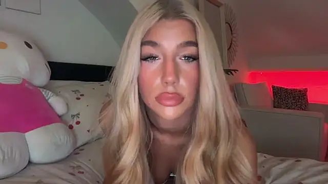 KENNIEXROSE online show from 6, 11, 2025