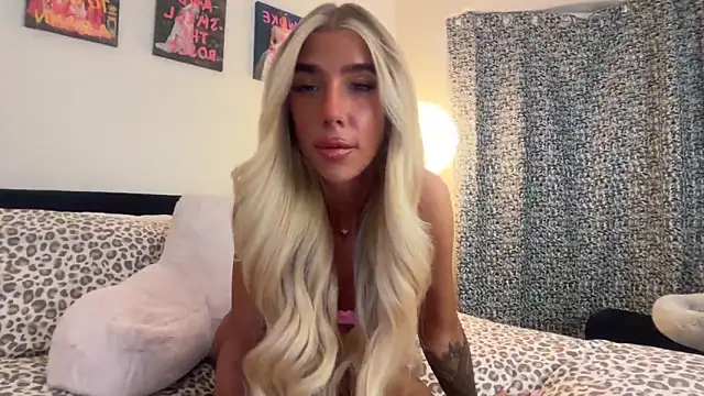 Snapshot of KENNIEXROSE chatting on 17, 7, 2026 KENNIEXROSE online show from 17, 7, 2026