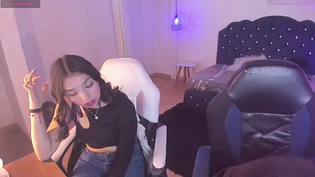 Yiing and yang online show from 9, 9, 2025