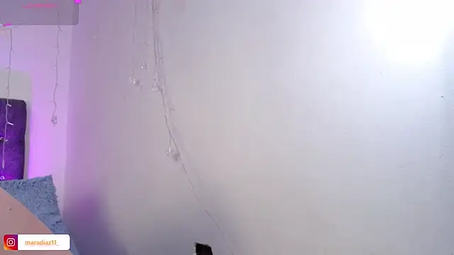 MaraDiaz11 online show from 14, 4, 2026