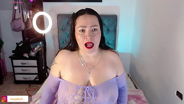 MaraDiaz11 online show from 13, 5, 2026