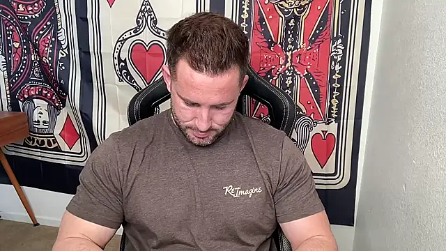 Snapshot of brettmycles28 chatting on 14, 12, 2025 brettmycles28 online show from 14, 12, 2025