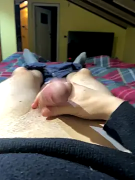 Snapshot of Porco_assetato chatting on 18, 12, 2025 Porco assetato online show from 18, 12, 2025