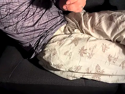 Snapshot of CAMEL1913 chatting on 26, 9, 2025 CAMEL1913 online show from 26, 9, 2025