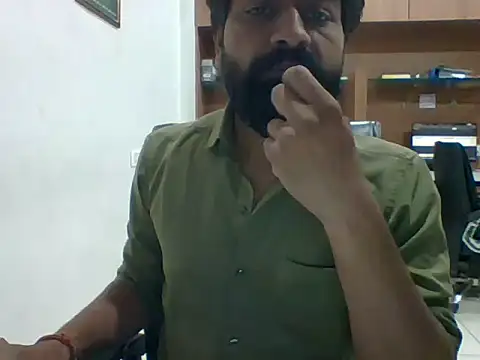 Snapshot of autophile-indian chatting on 12, 6, 2026 autophile-indian online show from 12, 6, 2026