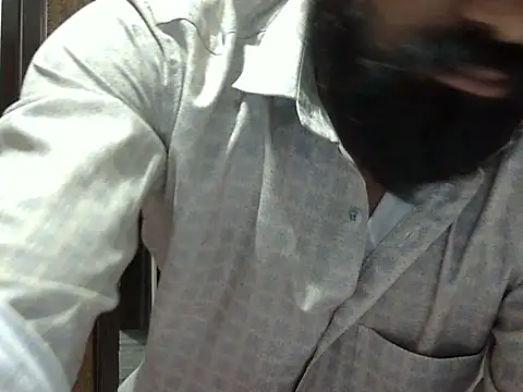 Snapshot of autophile-indian chatting on 17, 4, 2026 autophile-indian online show from 17, 4, 2026